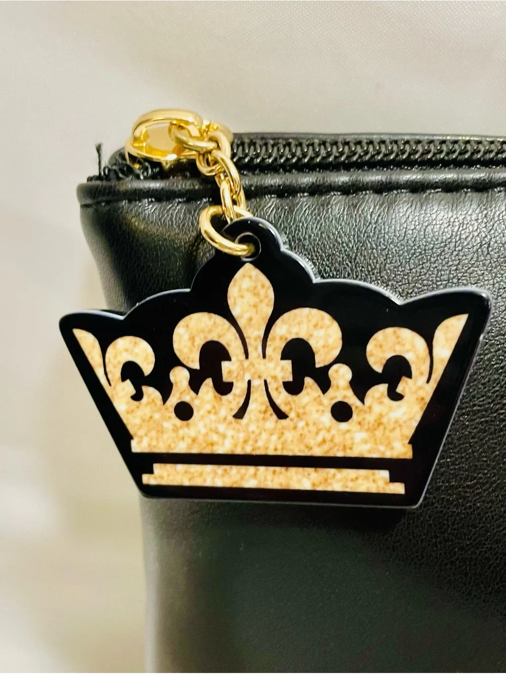 Like Dreams Boutique “Queen Clutch Glam Bag”, NWOT